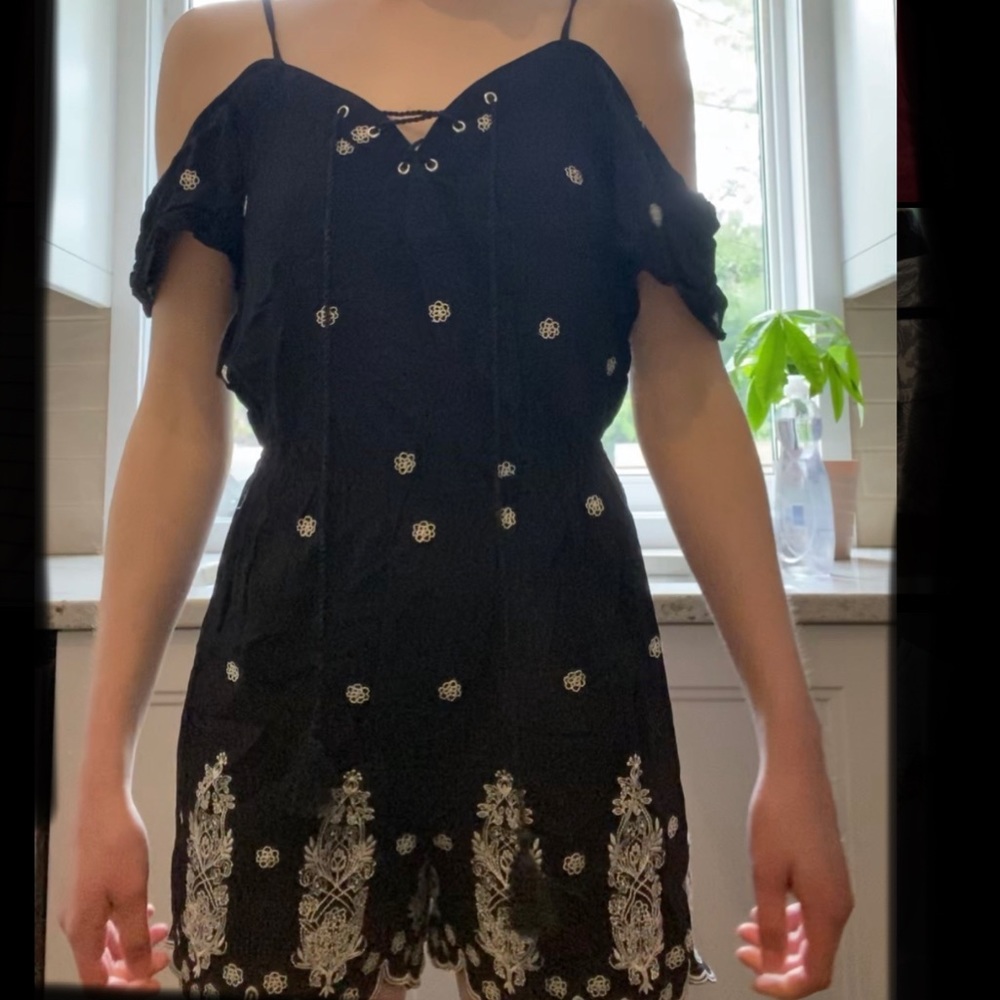 Really pretty romper!!